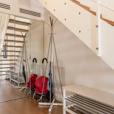 Carmini Canal View And Balcony With Lift Appartement *